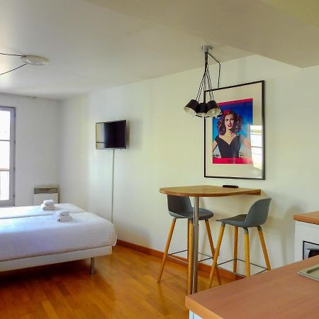 Apartament Charmant Studio Dans Un Immeuble Paris 5 Zewnętrze zdjęcie