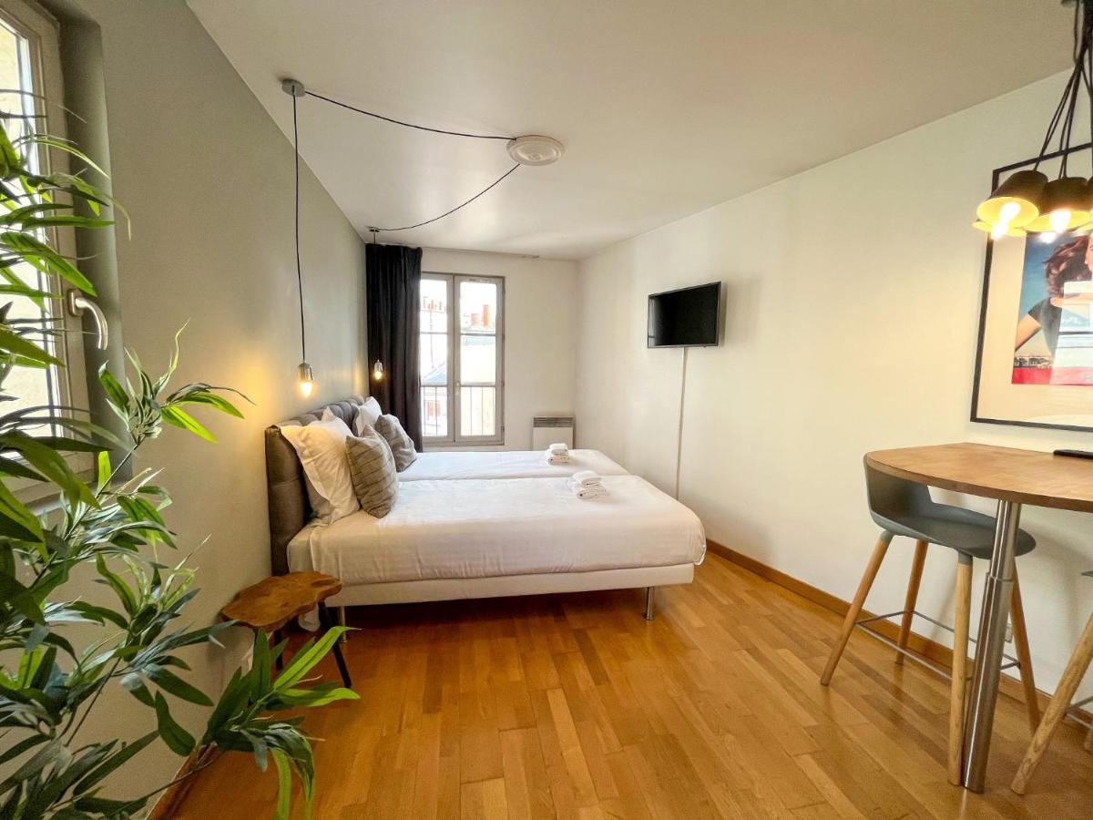 Apartament Charmant Studio Dans Un Immeuble Paris 5 Zewnętrze zdjęcie